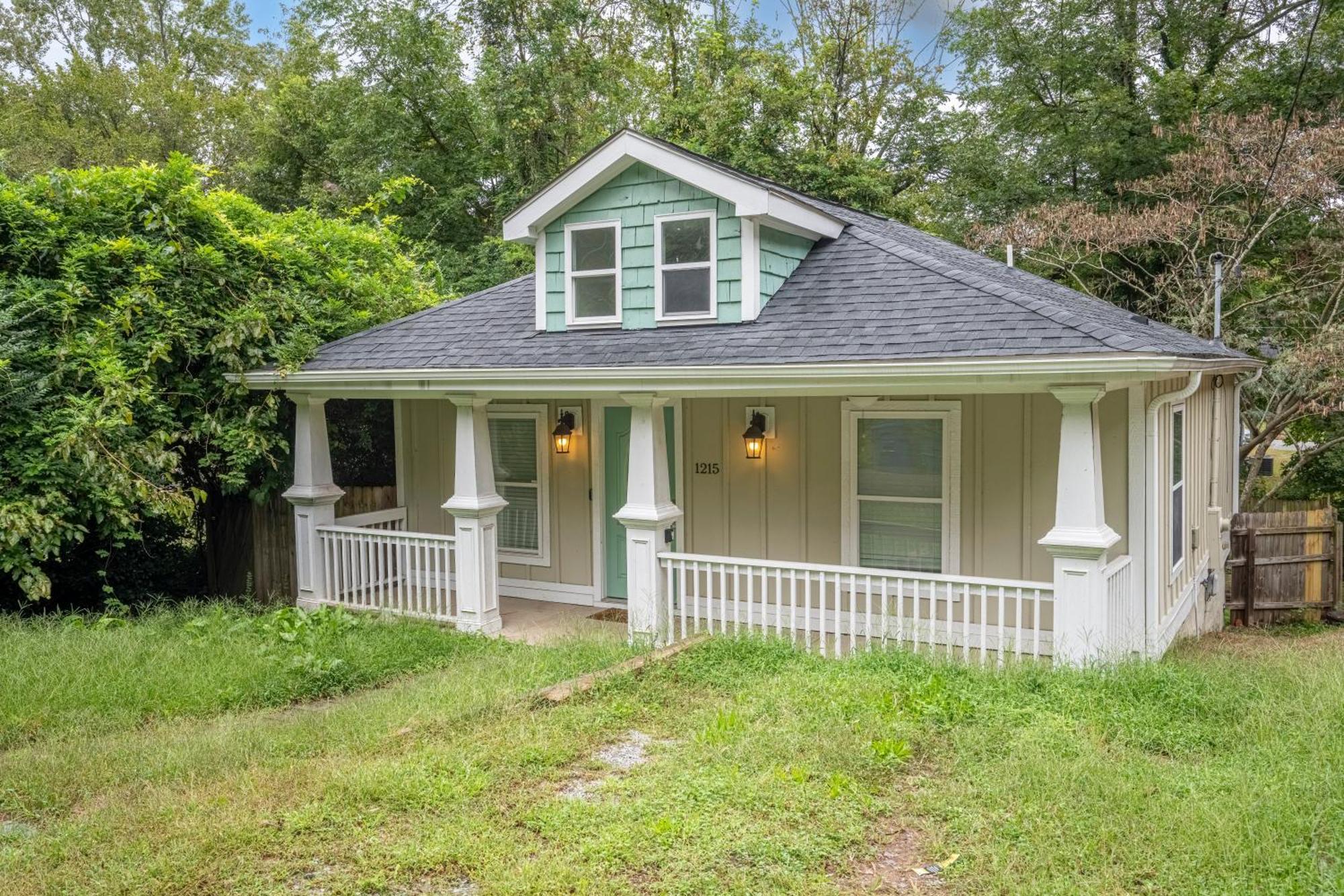Charming 2Br Bungalow 4 Minutes To Duke University Дърам Екстериор снимка