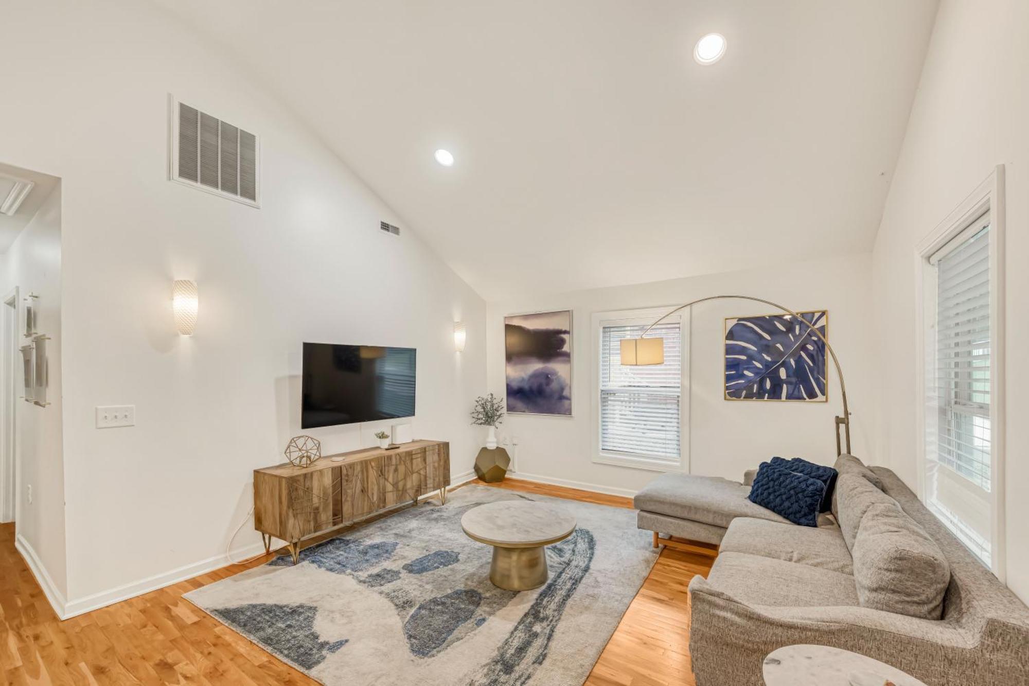 Charming 2Br Bungalow 4 Minutes To Duke University Дърам Екстериор снимка