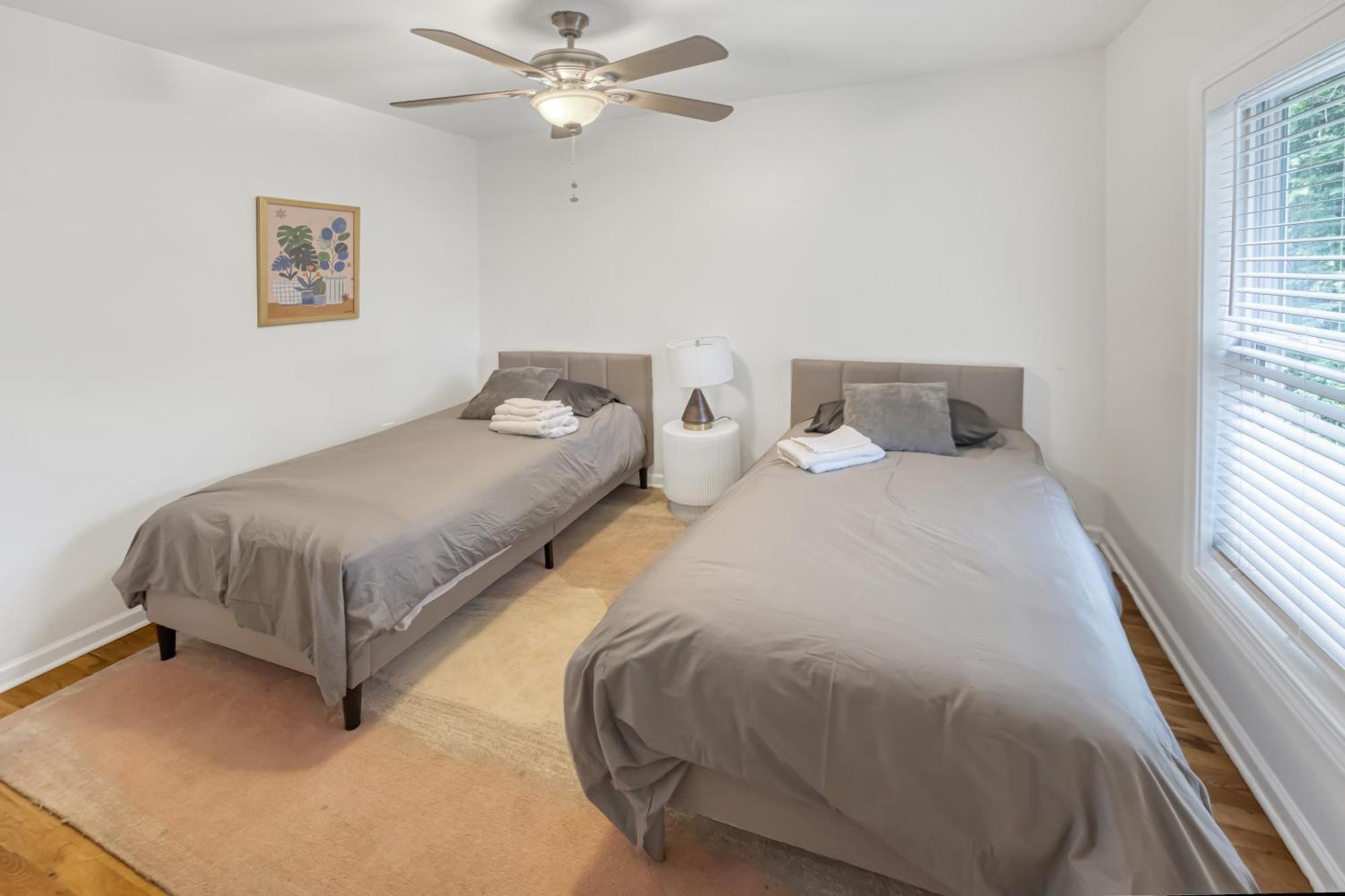 Charming 2Br Bungalow 4 Minutes To Duke University Дърам Екстериор снимка